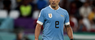 Luis Suarez Uruqvay xalqına təqaüdə çıxması ilə bağlı müraciət edir